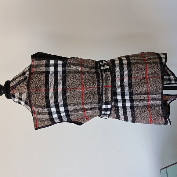 Uno Core Plaid Sleeveless Wrap Vest - Picture 6 of 9